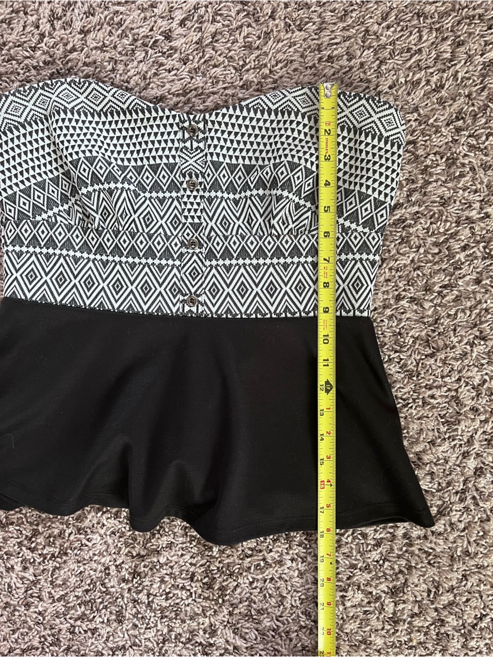 Studio Y Maurices Black White Tribal Geometric Strapless Peplum Top Large NWT - Picture 5 of 5